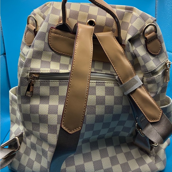 Checkered Backpack - Picture 11 of 12